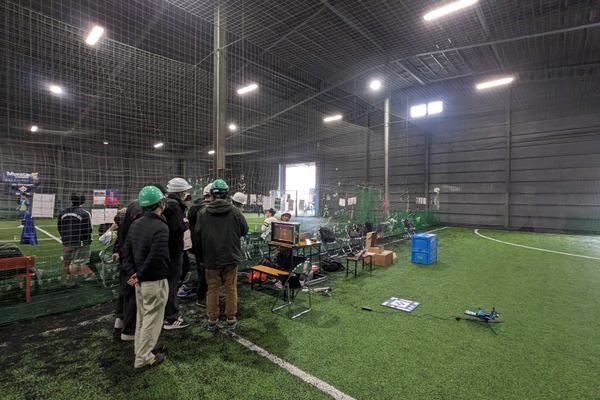 写真：屋内で研修を実施している様子