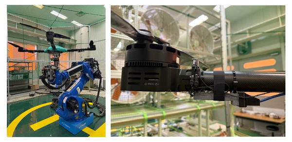 写真：ドローンアナライザーでドローン用ESCの性能試験を行う様子