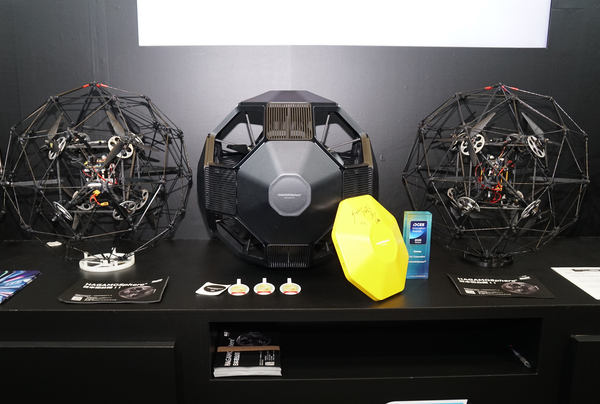 CES2025でアワード受賞の球体ドローン「HAGAMOSphere」！DICが異業種