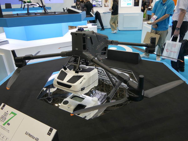 アミューズワンセルフ、軽量グリーンレーザースキャナとバッテリーを