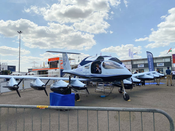 連載・コラム】Vol.12【パリ航空ショー2025】空飛ぶクルマの未来が現実