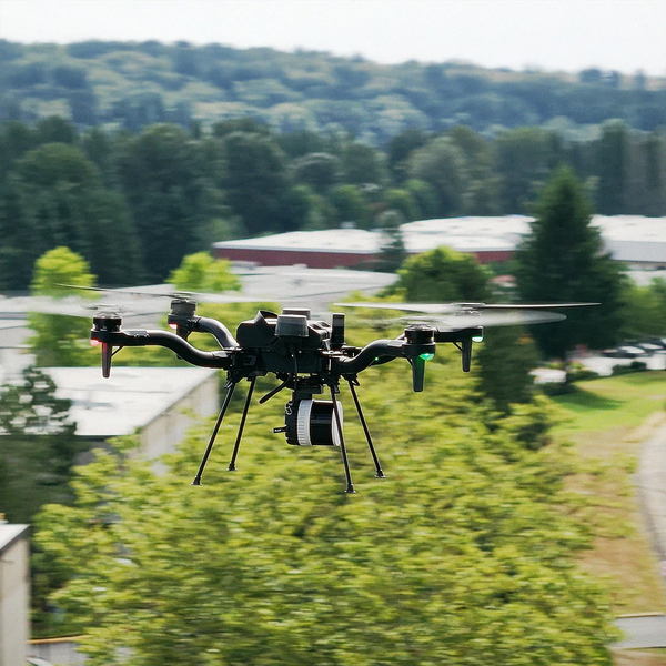 写真：飛行するALTA X Gen2