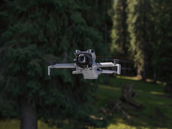 DJI mini ドローン DJI、オールインワン型ミニカメラドローン「Mini 5 Pro」を発表