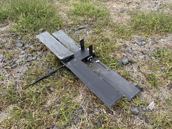 写真：火星の大気条件に近い環境での飛行実験に向けた実験機