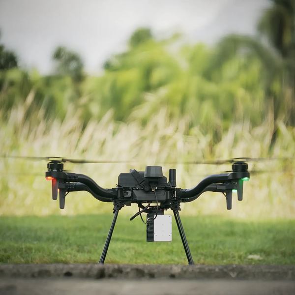 イデオモータロボティクス、Freefly Systemsの小型高性能LiDAR「FLUX