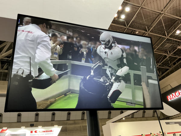 川崎重工のヒューマノイドロボット『Kaleido 9』切り拓くロボット共生