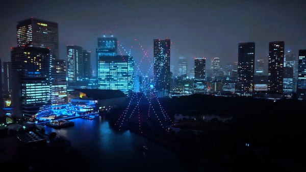 写真：ウォーターズ竹芝で実施されたドローンショーの様子