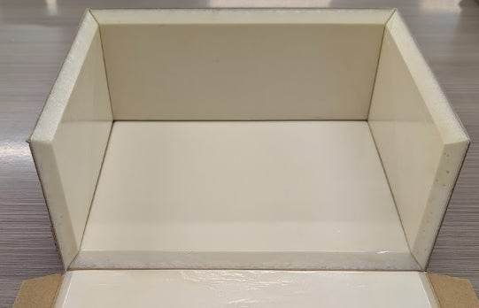 写真：保冷ボックス（内部）