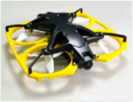 写真：小型ドローン