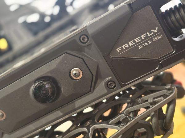 最大積載量15kg、Freefly Systemsの産業用ドローン「ALTA X Gen2」国内