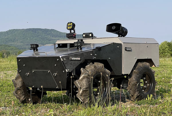 写真：機動警備ドローン MSD-F22（オプション装備車）