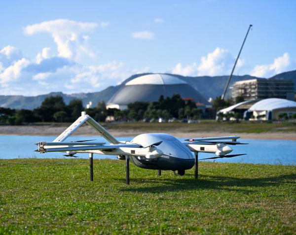 写真：固定翼ドローン