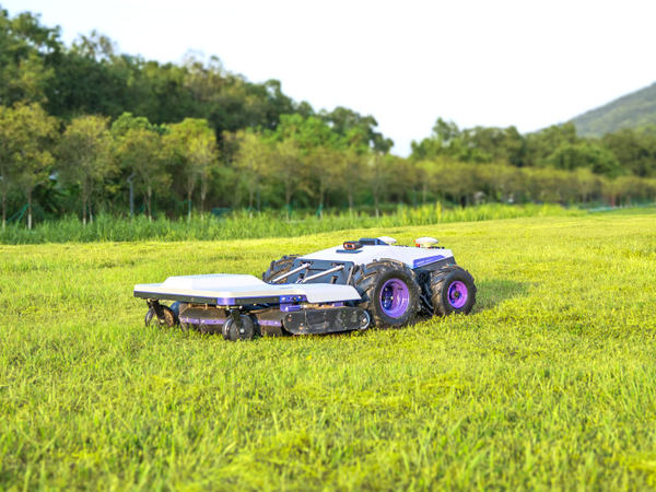 セキド、業務用自動草刈機「PANDAG G1-M1500（RTK）」の国内販売開始