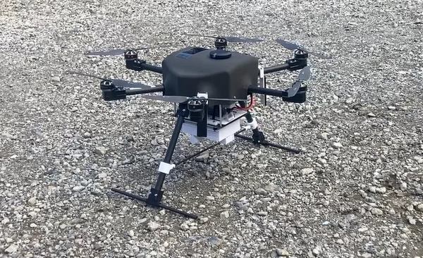 写真：ドローン