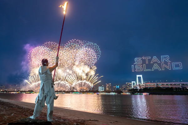 レッドクリフ、5/23未来型花火イベント「STAR ISLAND 2026」で800機の