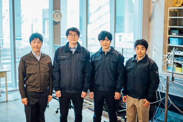 写真:BlueArchのメンバー