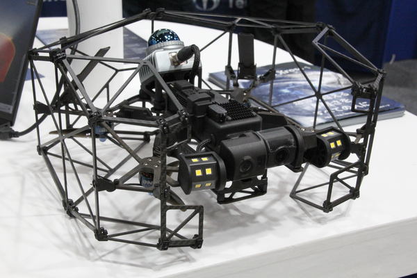 防衛だけではない、測量から屋内点検まで展開するテラドローンの
