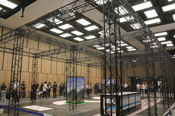 写真：ネットに囲まれたRailway Tech Skills Cupのコース