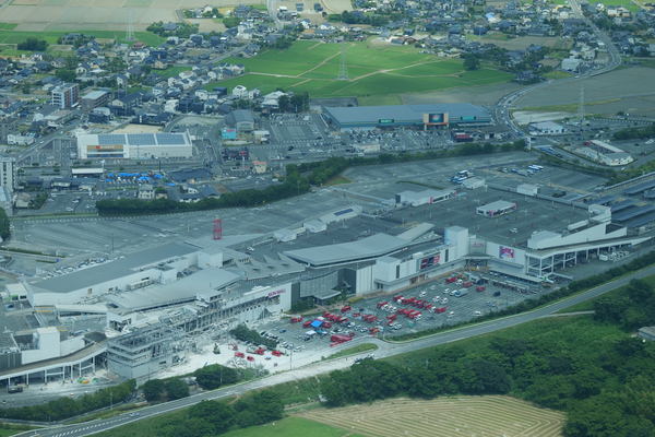 写真：上空から撮影したイオンモール熊本