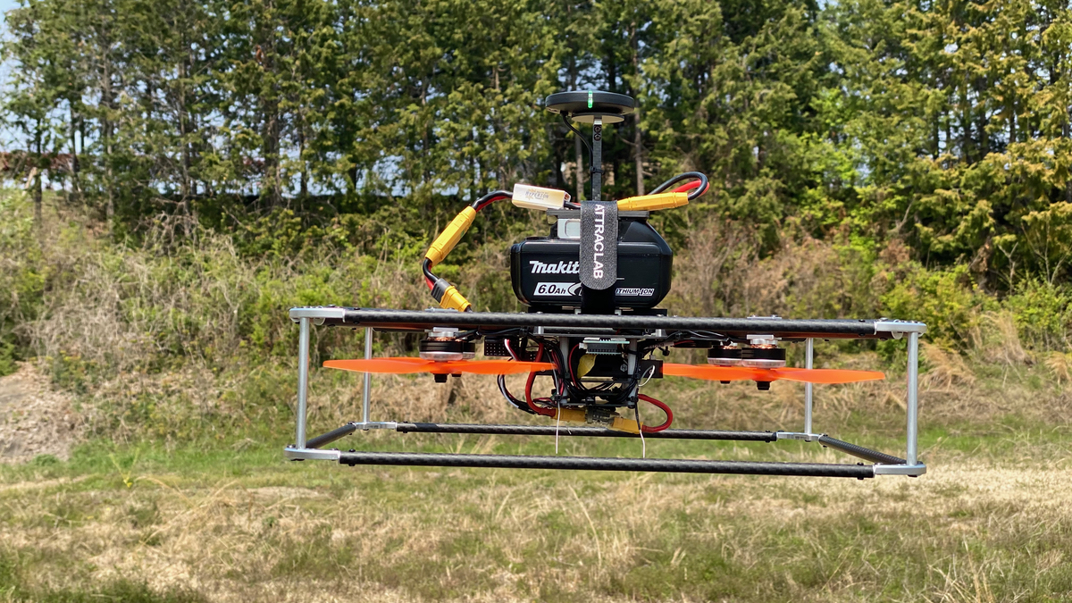 アトラックラボ、小型枠付きドローン「BOX40」発売 - ドローンジャーナル