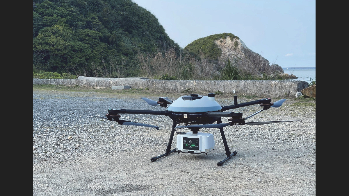 港湾空港技術研究所とアミューズワンセルフ、ハイブリッドドローンに搭載したグリーンレーザースキャナによる海底地形計測の実証実験を実施 -  ドローンジャーナル