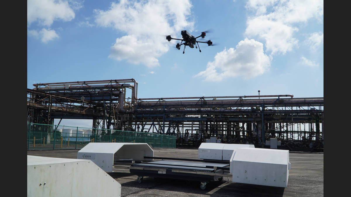 ENEOSホールディングスとセンシンロボティクス、ドローンのショー