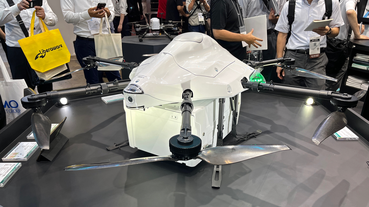 第一種型式認証を目指す、物流ドローン「イームズ式E600-100型」国内初
