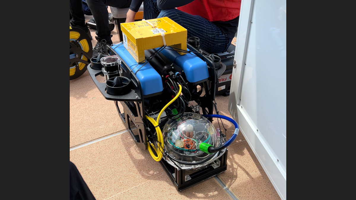 シンカー : 沈むもの 知らないと損する！水中写真家・戸村裕行が小笠原沈船マップを無料頒布