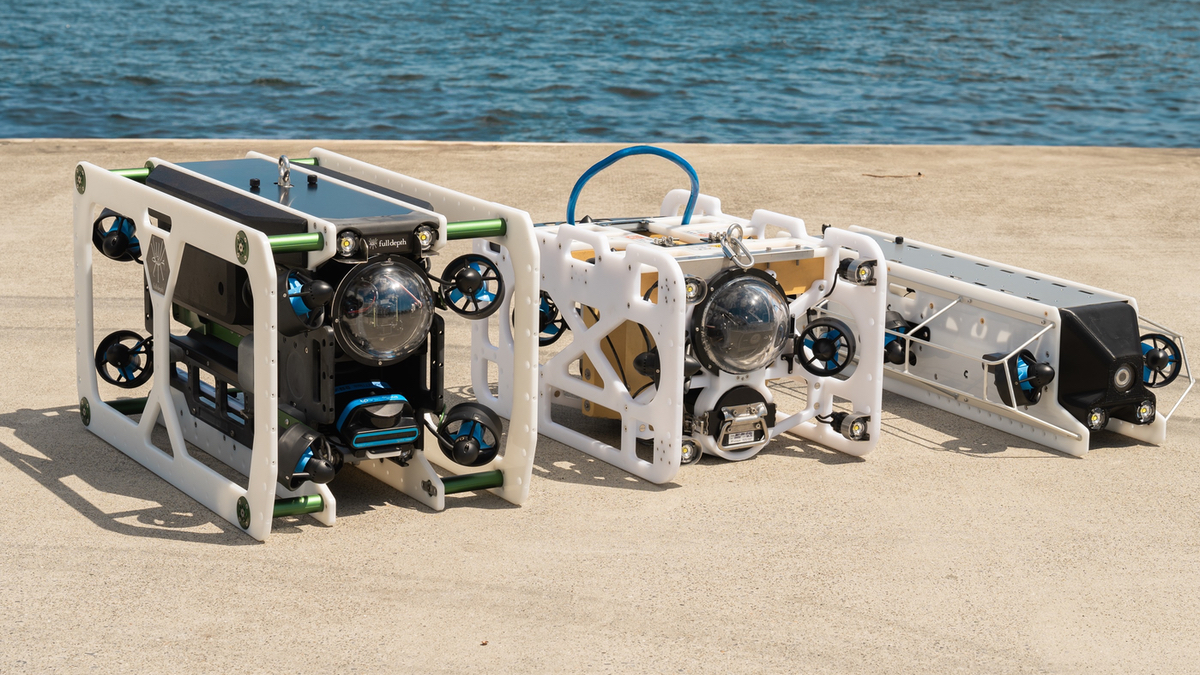 ☆水深100mまで潜れる！超絶高画質＆超高性能＆超多機能搭載♪☆水中