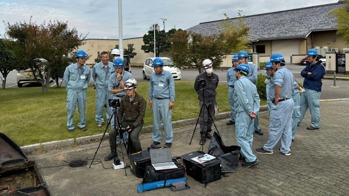 リベラウェアと富山市上下水道局、小型ドローン「IBIS2」で試験点検を