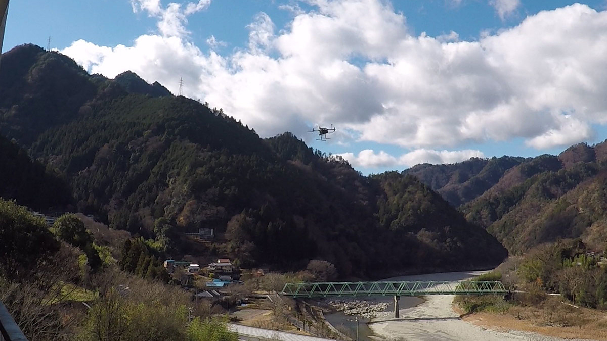 パシフィックコンサルタンツ、ドローンのレベル3.5飛行による災害時