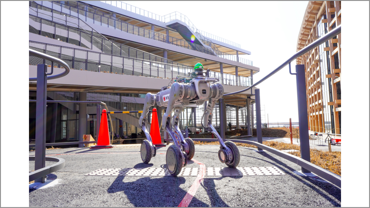 鴻池組とポケット・クエリーズ、万博現場で四足歩行ロボットの自律走行