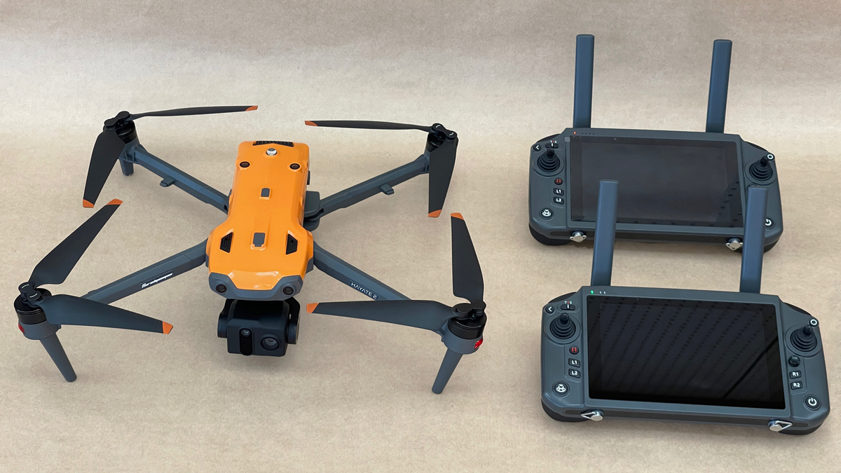 ドローン三機セットです Soradynamics、講習機関向け国産ドローンセット「HAYATE2-TR」発表