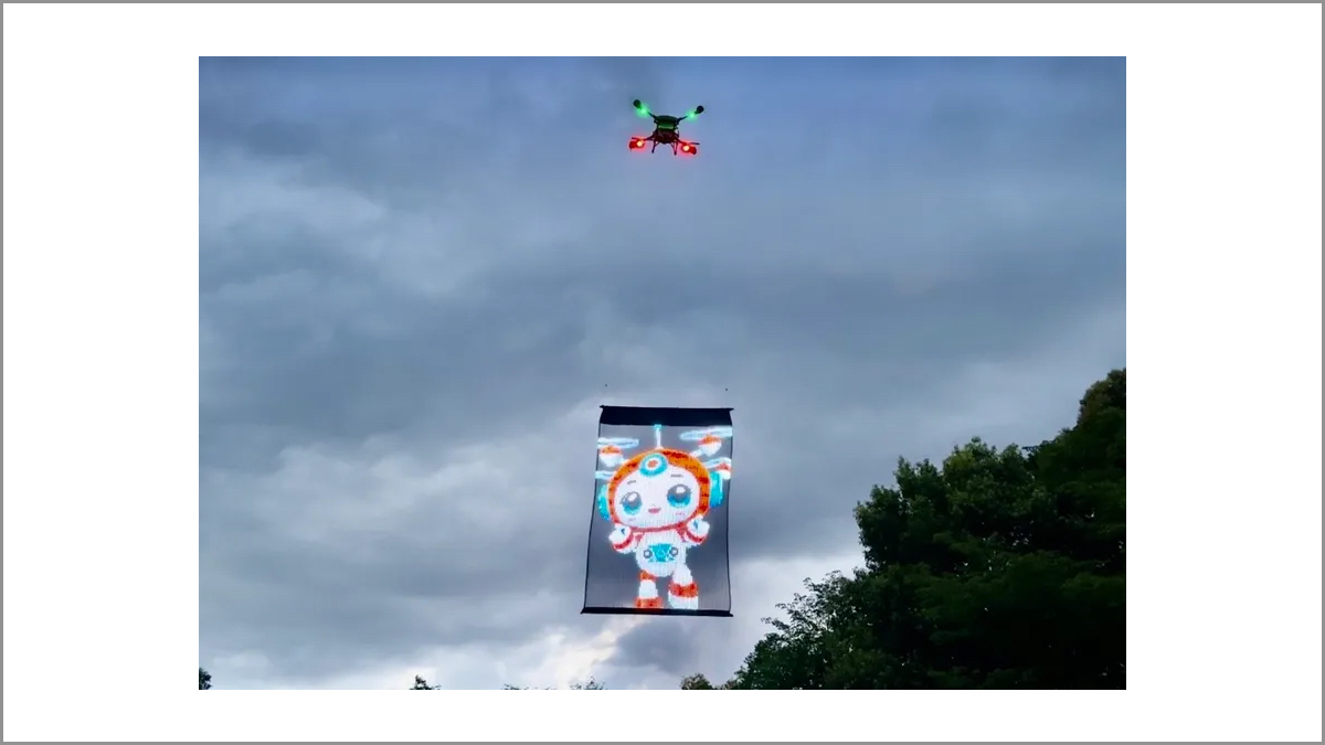 ROBOZ、空飛ぶ大型ディスプレイ「SORA-VI」による新広告サービス開始
